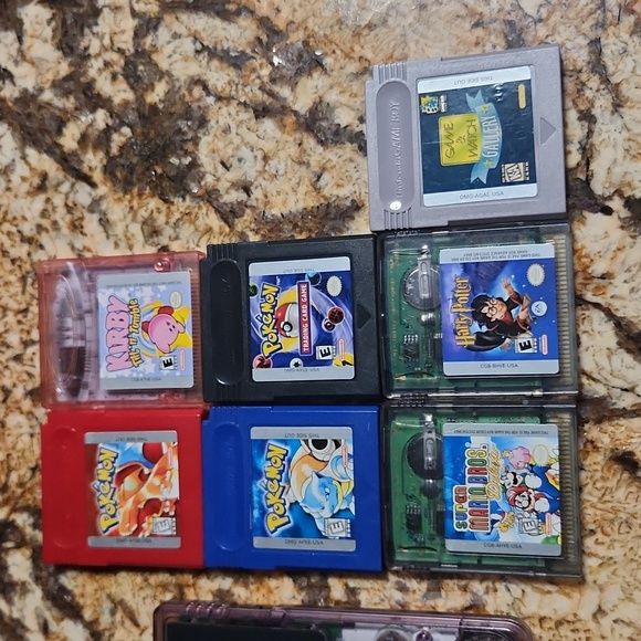 Game Boy color and 7 games - Picture 2 of 2